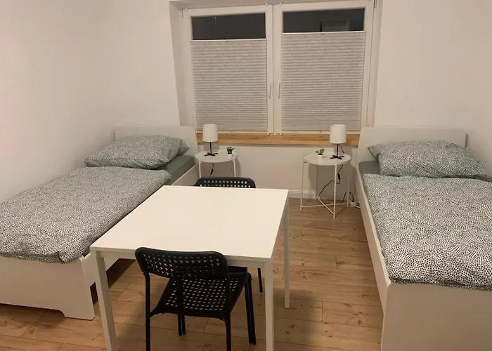 Moderne In Mit Gemeinschaftsbad & Kueche Хостел *