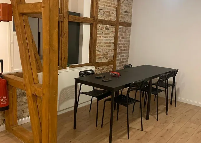 Moderne In Mit Gemeinschaftsbad & Kueche Хостел Розенгартен